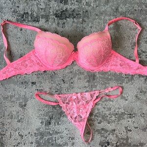 Y2K Pink Lace Bra and Panty Set